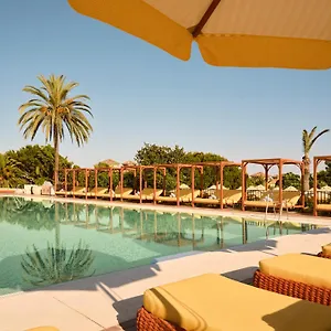 Don Carlos Hotel