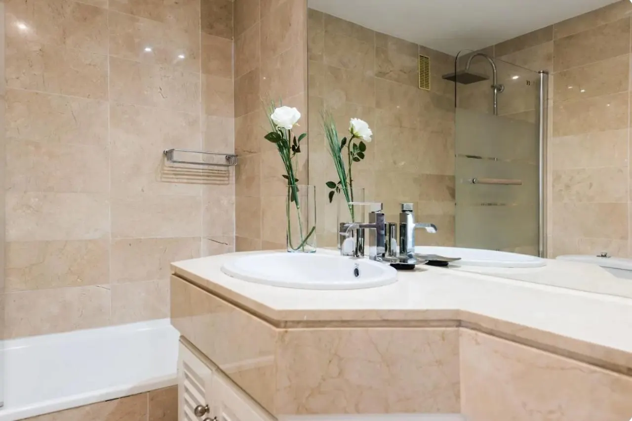 Apartment Charming 2 Bedroom Trocadero Arena Area Marbella