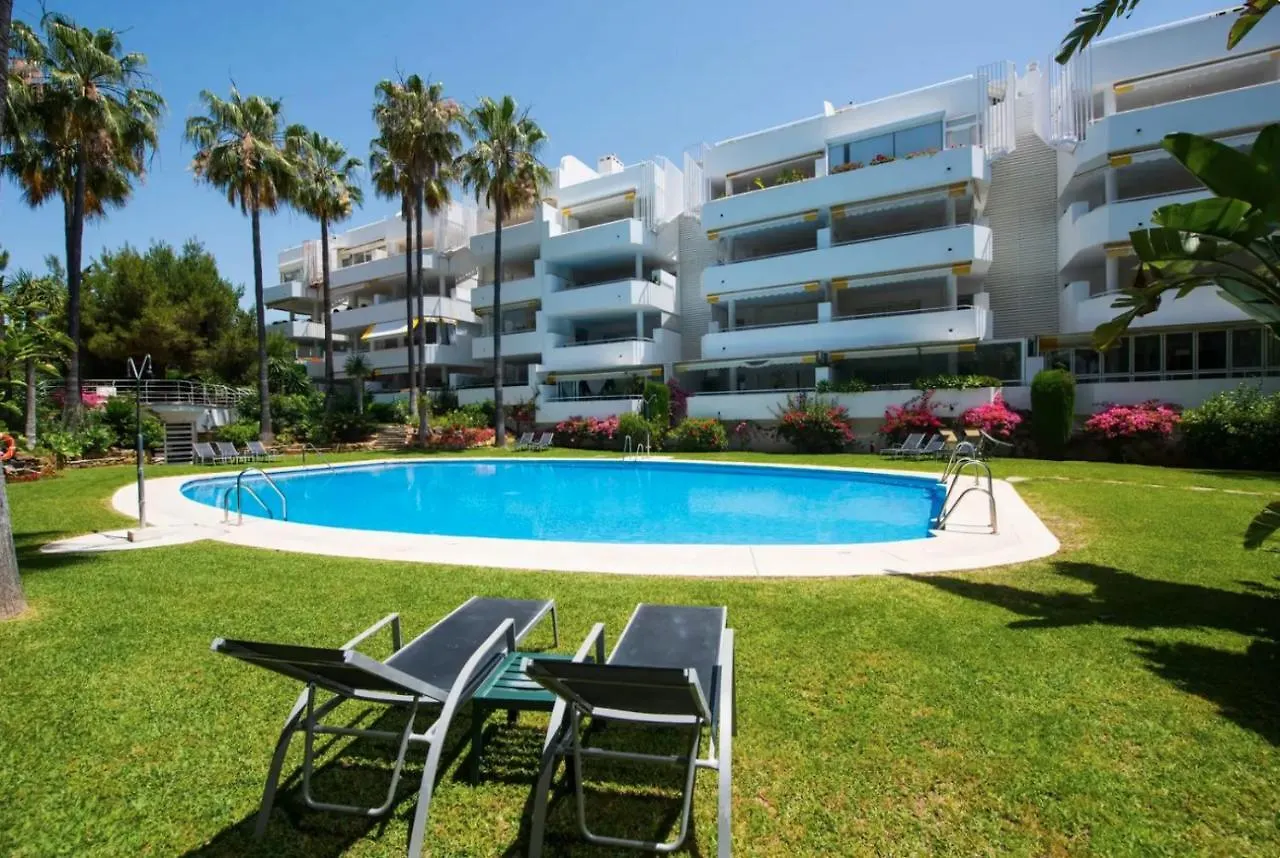 Charming 2 Bedroom Trocadero Arena Area Marbella 0*,