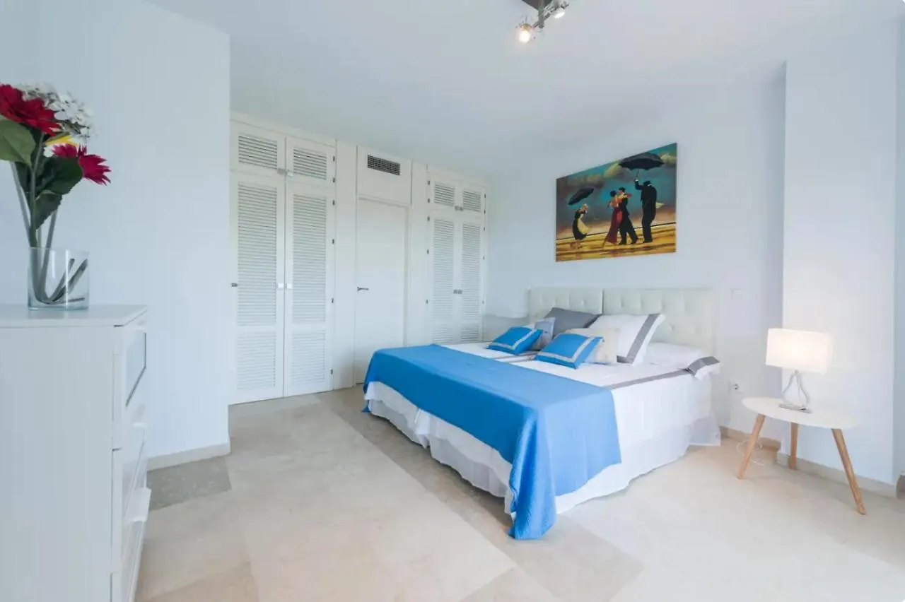 Charming 2 Bedroom Trocadero Arena Area Marbella